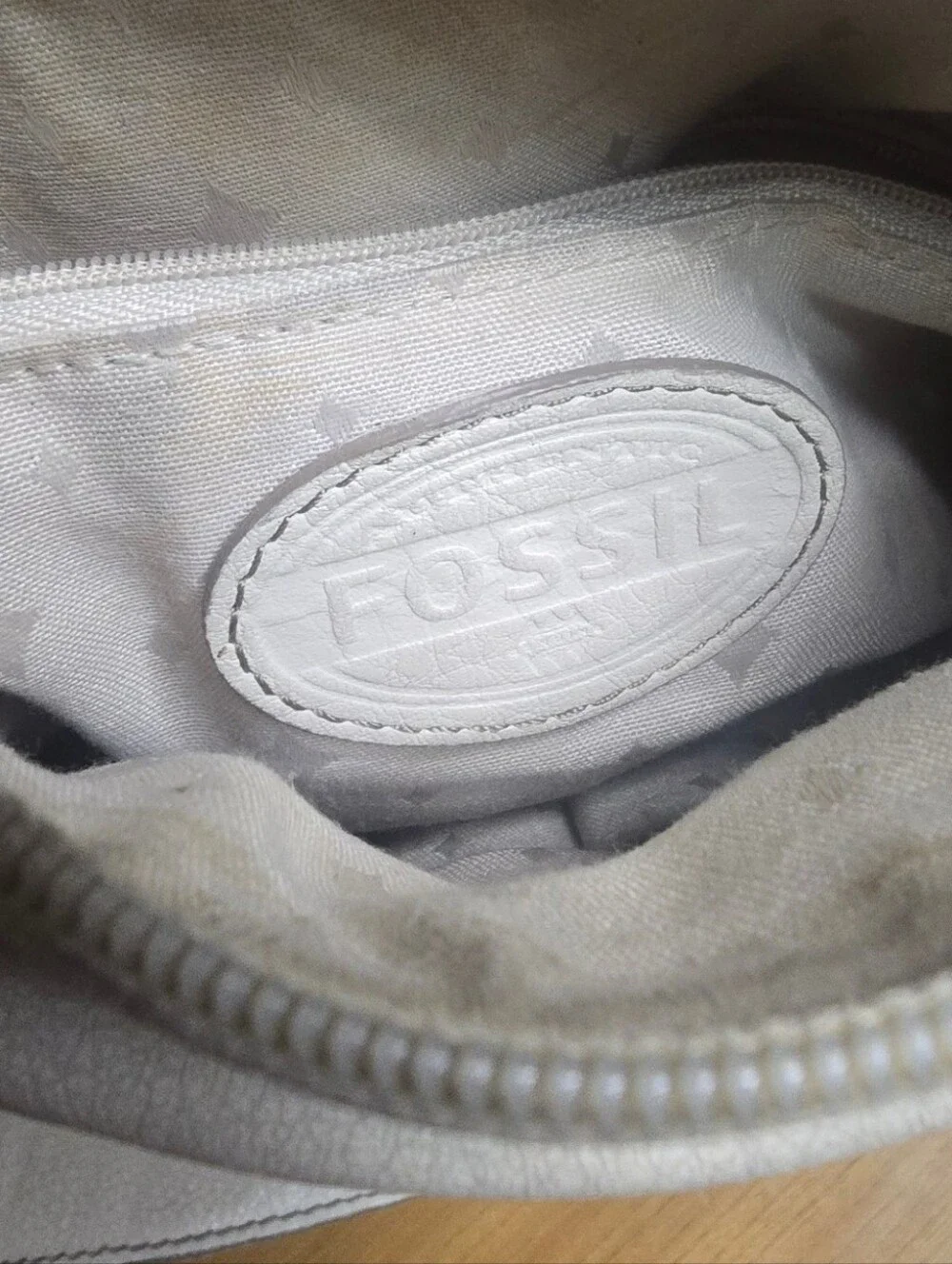 Fossil Morgan Traveler Cream Leather Crossbody Messenger Bag